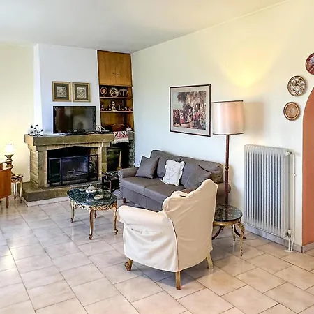 In Theologos With Wi-fi Holiday home